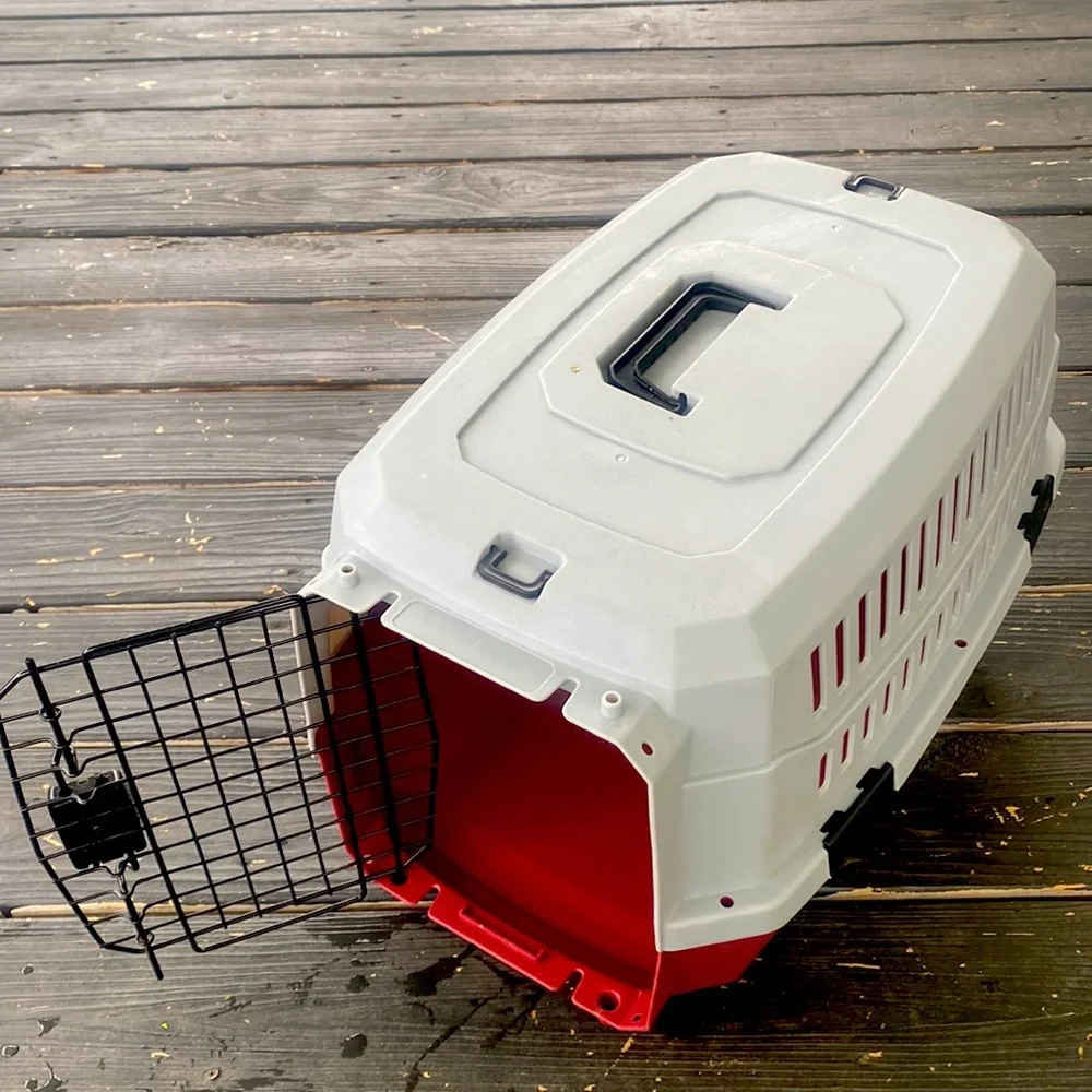 USED TRAVEL PET CARRIER INCLUDES SMALL PINK BOWL